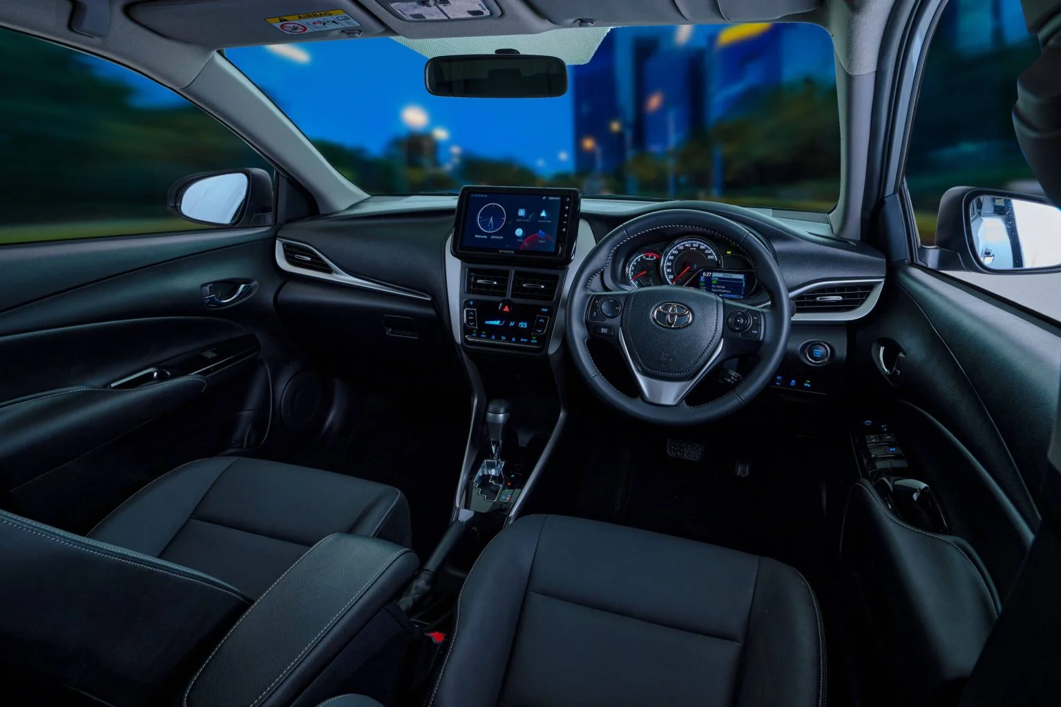 IMC-Yaris24-Day-262723-scaled-1-1536×1024